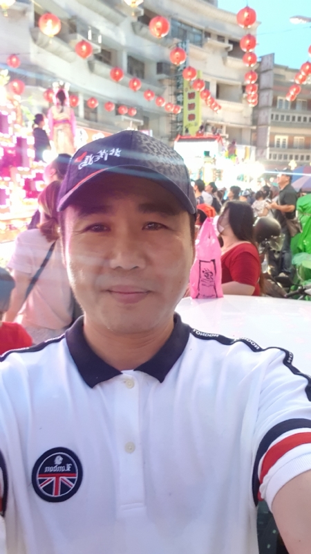 小陳的第一张照片--桃园认干亲服务网