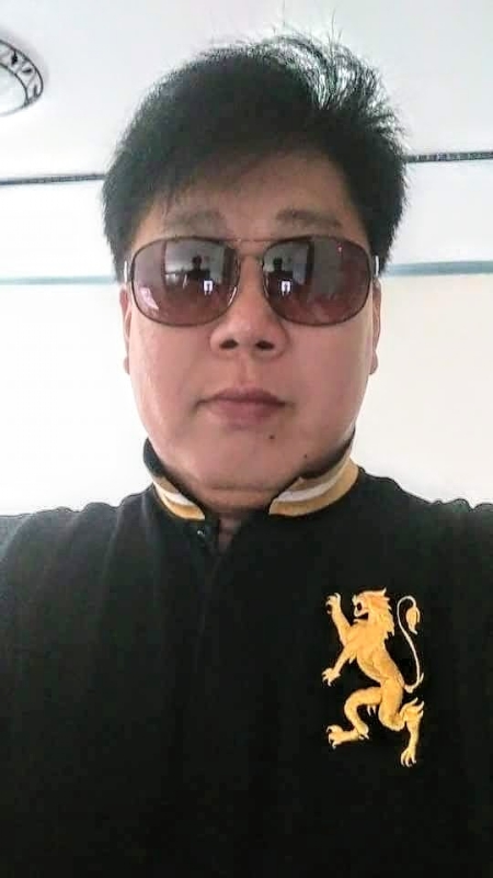 含笑半步癲的第一张照片--桃园认干亲服务网